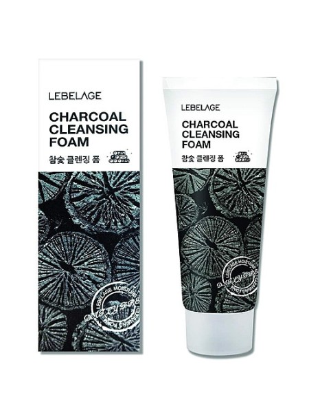 Lebelage Очищающая пенка для жирной проблемной кожи лица древесным углем Cleansing Foam Charcoal